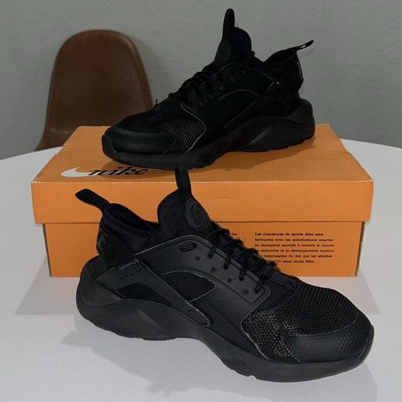 Nike Air Huarache Run Ultra Men’s Size 7/ Youth Size 7Y/ Women’s Size 8.5 - Picture 2 of 9